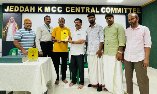 മ​ൻ​സൂ​ർ മ​ഞ്ചേ​രി​ക്ക്‌ യാ​ത്ര​യ​യ​പ്പ്