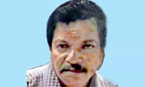 രോഗിയുമായി പോകവെ ഹൃദയാഘാതം; ഡ്രൈവർ മരിച്ചു