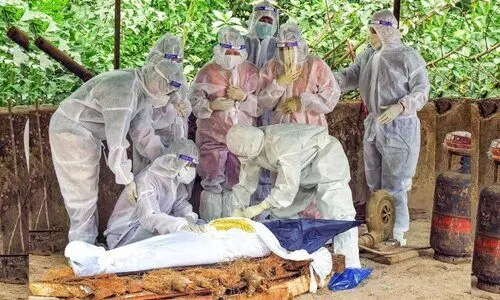 കോ​വി​ഡ്: ര​ക്ഷി​താ​ക്ക​ളി​ലൊ​രാ​ൾ ന​ഷ്​​ട​മാ​യ​വ​ർ​ക്ക്​ സ​ഹാ​യം