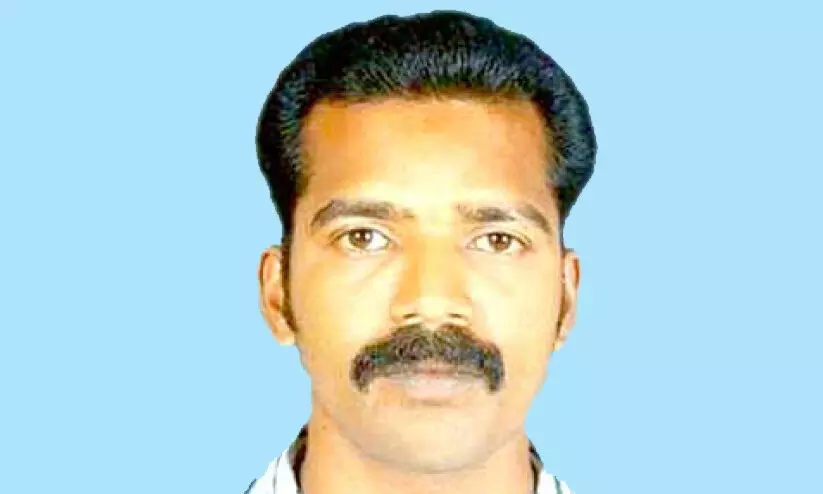 പൈപ്പ് ദേഹത്തുവീണ് കരാറുകാരൻ മരിച്ചു പൈപ്പ് ദേഹത്തുവീണ് കരാറുകാരൻ മരിച്ചു