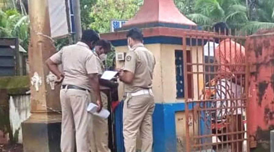 ക്ഷേത്രത്തിലെ കാണിക്കവഞ്ചി കുത്തിത്തുറന്ന് മോഷണം ക്ഷേത്രത്തിലെ കാണിക്കവഞ്ചി കുത്തിത്തുറന്ന് മോഷണം