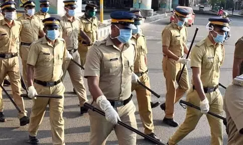 പൊലീസ് ക്ലിയറന്സ്, പാസ്പോര്ട്ട് വെരിഫിക്കേഷന് അപേക്ഷകളില് കാലതാമസം പാടില്ലെന്ന് ഡി.ജി.പി പൊലീസ് ക്ലിയറന്സ്, പാസ്പോര്ട്ട് വെരിഫിക്കേഷന് അപേക്ഷകളില് കാലതാമസം പാടില്ലെന്ന് ഡി.ജി.പി