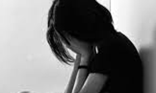 സമൂഹ മാധ്യമങ്ങളിലൂടെ 10 വയസ്സുകാരിക്ക് ലൈംഗികാതിക്രമം; രണ്ടു പേർ പിടിയിൽ