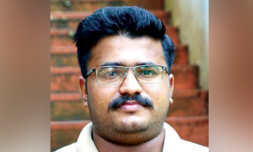 ഉ​ജ്ജ്വ​ൽ കെ. ​മേ​നോ​െൻറ ലാ​വോ​ടാ​ബ് പ്രോ​ജ​ക്ടി​ന് എ.​​െഎ.​സി.​ടി.​ഇ നോ​മി​നേ​ഷ​ൻ