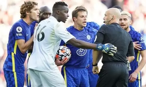 ആൻഫീൽഡിൽ കരുത്തരുടെ പോര്​; ആൾബലം കുറഞ്ഞിട്ടും ലിവർപൂളിനെ പിടിച്ച്​ ചെൽസി