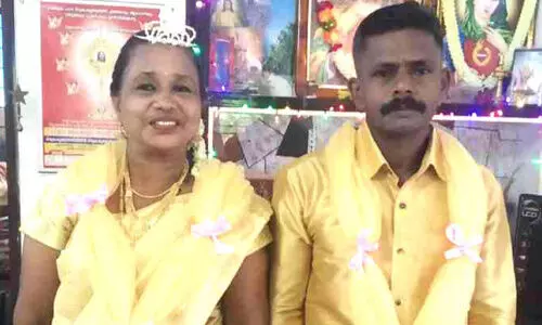 വിവാഹ വാർഷിക ദിനത്തിൽ വ്യത്യസ്തത പുലർത്തി ദമ്പതികൾ