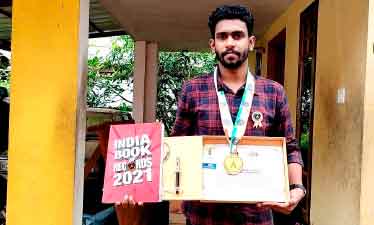 ഇൻവർട്ടഡ് ആർട്ട് ചിത്രരചനയിൽ ഇരട്ട റെക്കോഡ് ഇൻവർട്ടഡ് ആർട്ട് ചിത്രരചനയിൽ ഇരട്ട റെക്കോഡ്