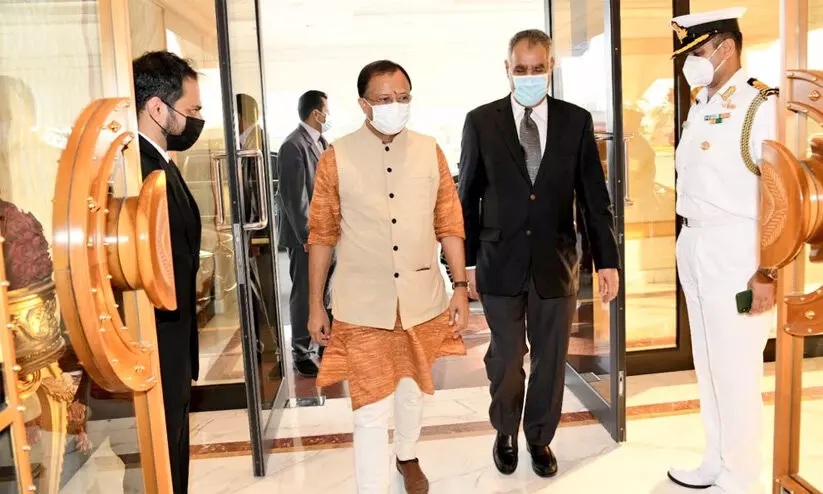 വിദേശകാര്യ സഹമന്ത്രി വി. മുരളീധരെൻറ ബഹ്റൈൻ സന്ദർശനത്തിന് തുടക്കമായി വിദേശകാര്യ സഹമന്ത്രി വി. മുരളീധരെൻറ ബഹ്റൈൻ സന്ദർശനത്തിന് തുടക്കമായി