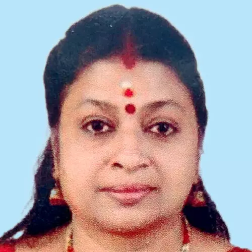 വാ​ഹ​നാ​പ​ക​ട​ത്തി​ല്‍ പ​രി​ക്കേ​റ്റ വീ​ട്ട​മ്മ മ​രി​ച്ചു