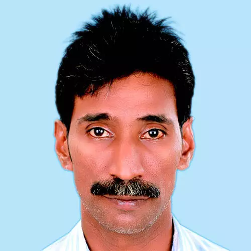 കാ​ണാ​താ​യ ഗൃ​ഹ​നാ​ഥ​ൻ സ്കൂ​ളി​ൽ തൂ​ങ്ങി മ​രി​ച്ച നി​ല​യി​ൽ