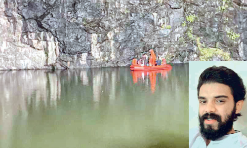 സുഹൃത്തുക്കൾ​ക്കൊപ്പം ക്വാറിയിൽ കുളിക്കാനിറങ്ങിയ യുവാവിനെ കാണാതായി