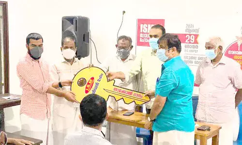 ഐ.​എ​സ്.​എം ഗോൾഡൻ ഹോം: താക്കോൽദാനം നടത്തി