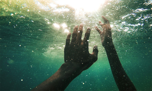 സുഹാറിൽ രണ്ടുപേർ മുങ്ങിമരിച്ചു