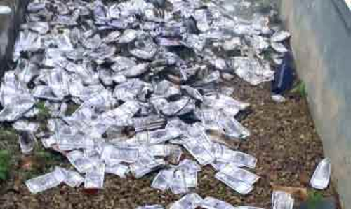 നോ​ട്ടി​ര​ട്ടി​പ്പ് സം​ഘ​ത്തി​ലെ ര​ണ്ടു​പേ​ർ പി​ടി​യി​ൽ