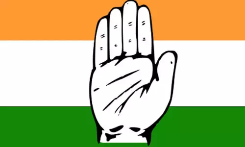 സമവായ സൂചനക്കിടയിലും ഉൾ​േപ്പാരിൽ അയവില്ലാതെ കോൺഗ്രസ്​