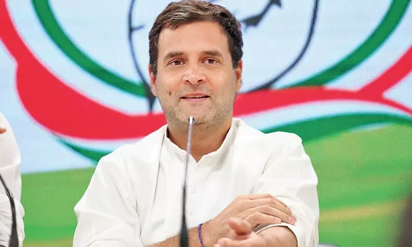 സ്വാതന്ത്ര്യത്തിനായി പൊരുതാത്തവർക്ക് ആരാണ് നേടിത്തന്നത് എന്നും അറിയില്ല; ബി.ജെ.പിയെ ട്രോളി രാഹുൽ സ്വാതന്ത്ര്യത്തിനായി പൊരുതാത്തവർക്ക് ആരാണ് നേടിത്തന്നത് എന്നും അറിയില്ല; ബി.ജെ.പിയെ ട്രോളി രാഹുൽ