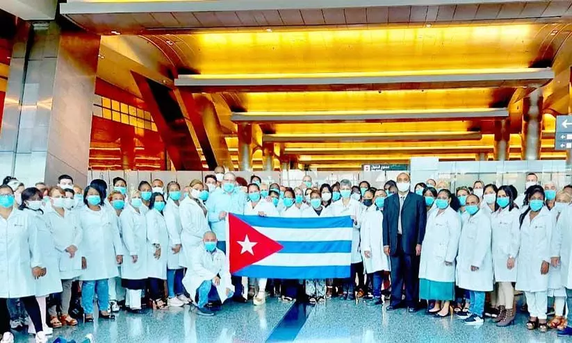 കോവിഡിനെതിരെ പടനയിച്ച് ക്യൂബൻ ബ്രിഗേഡ് മടങ്ങി കോവിഡിനെതിരെ പടനയിച്ച് ക്യൂബൻ ബ്രിഗേഡ് മടങ്ങി