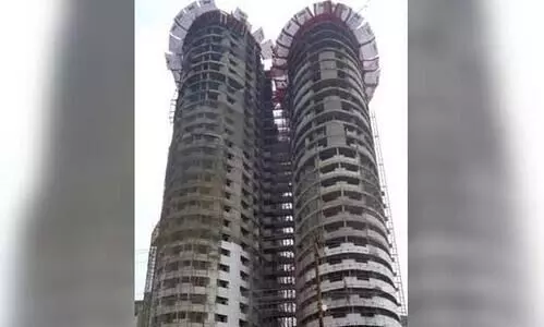 നോ​യ്​​ഡ​യി​ലെ 40 നി​ല ഭ​വ​ന​ സ​മു​ച്ച​യം പൊ​ളി​ക്ക​ണ​മെ​ന്ന്​ സു​പ്രീം​കോ​ട​തി; ഫ്ലാറ്റുടമകൾക്ക്​ നിർമാണ കമ്പനി നഷ്​ടപരിഹാരം നൽകണം