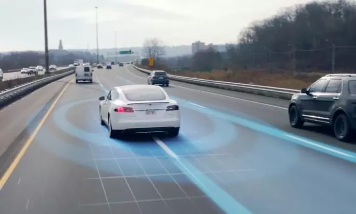 How does Tesla Autopilot detect emergency vehicles? US asks