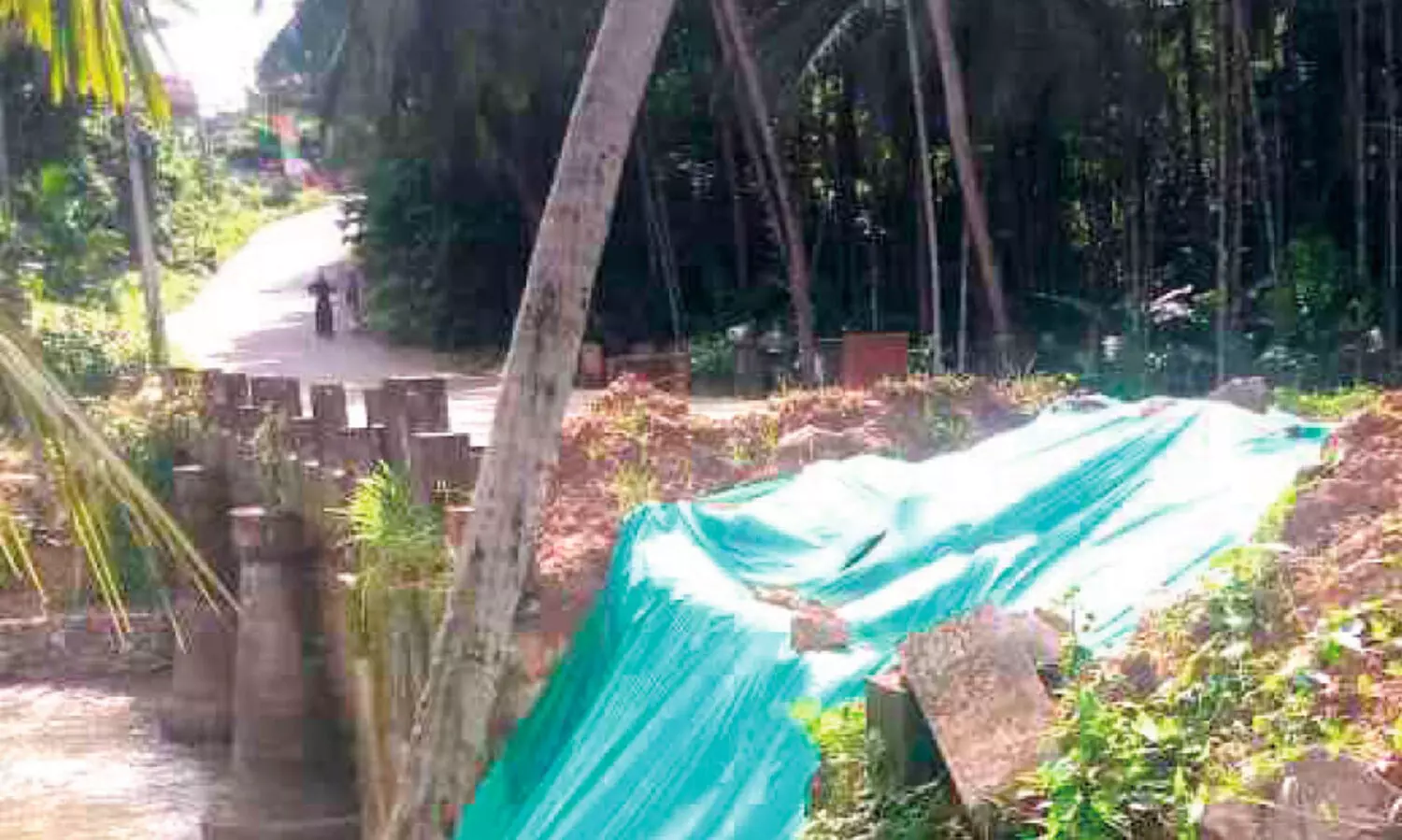 സത്രംകാവ് പാലം അറ്റകുറ്റപ്പണി തുടങ്ങിയില്ല;  സുരക്ഷിത യാത്ര അകലെ