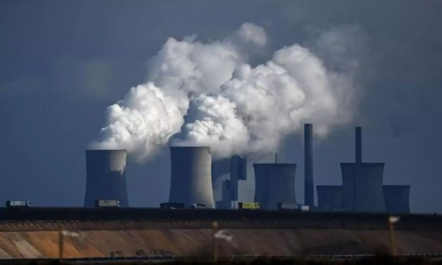 ശതകോടികളുടെ ആയുസ്സ്​ െവട്ടിക്കുറച്ച്​ വായു മലിനീകരണം; ആറു വയസ്സുവരെ കുറയും