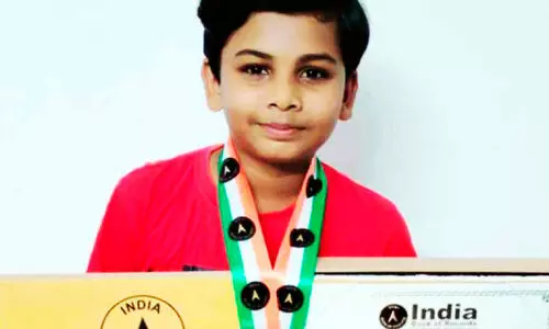 മിനിറ്റിൽ അറുപത് സസ്യങ്ങളുടെ പേര്: ഇന്ത്യ ബുക്ക് ഓഫ് റെക്കോഡിൽ ഇടം നേടി ഒമ്പത്കാരൻ