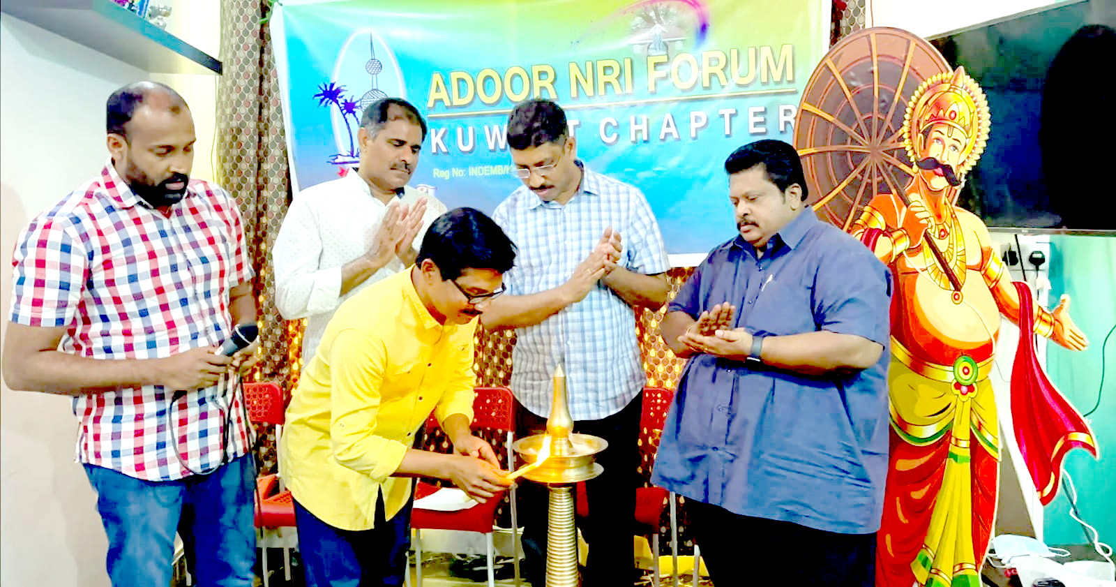 അടൂർ എൻ.ആർ.െഎ ഫോറം നിറക്കൂട്ട് ചിത്രകലാ മത്സരം അടൂർ എൻ.ആർ.െഎ ഫോറം നിറക്കൂട്ട് ചിത്രകലാ മത്സരം