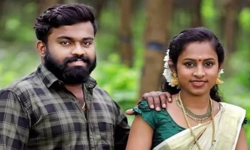 യുവതി ജീവനൊടുക്കിയ സംഭവം; ഭർത്താവ് അറസ്റ്റിൽ യുവതി ജീവനൊടുക്കിയ സംഭവം; ഭർത്താവ് അറസ്റ്റിൽ