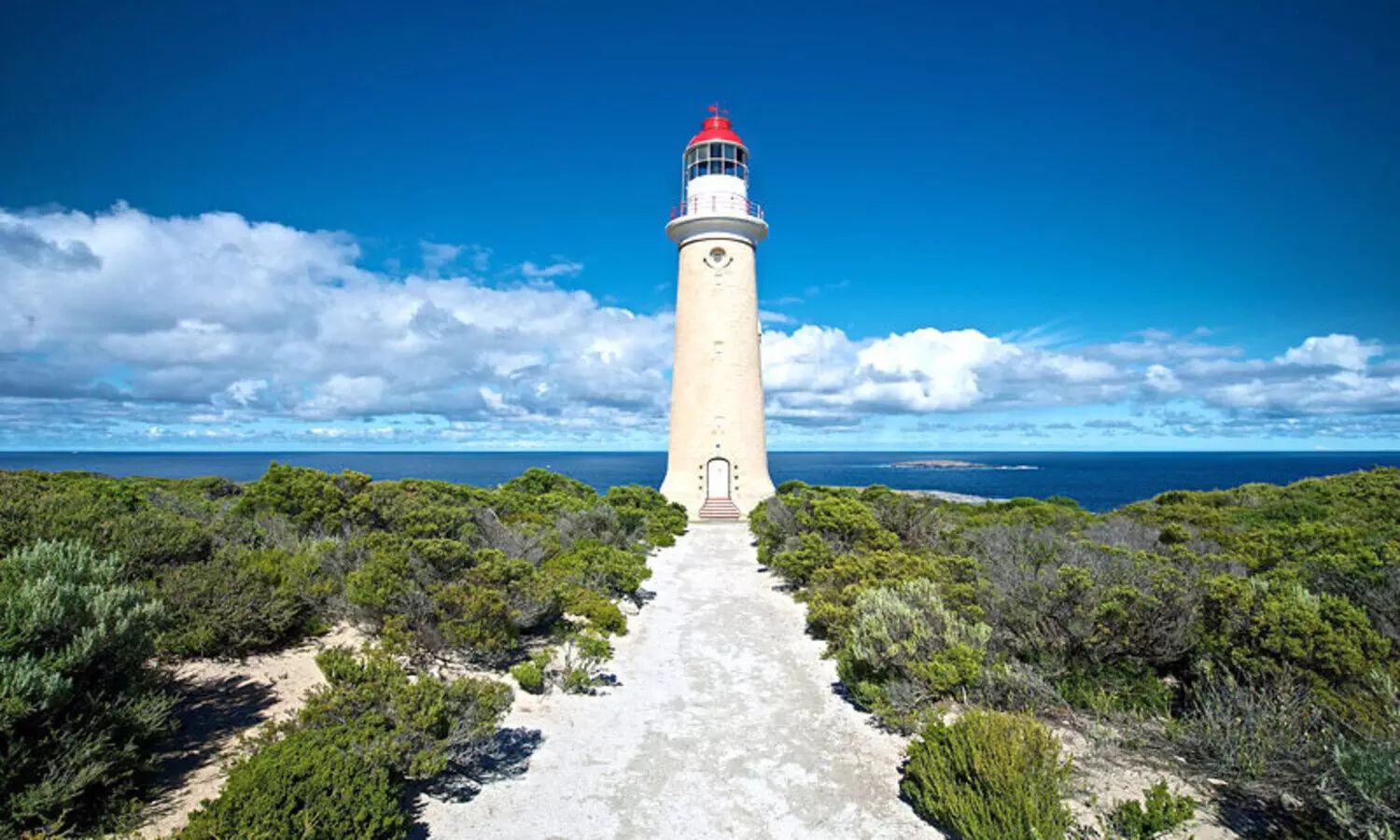 വികലമായ ചരി​ത്രമെഴുത്തും ലക്ഷദ്വീപിലെ ലഹളകളും