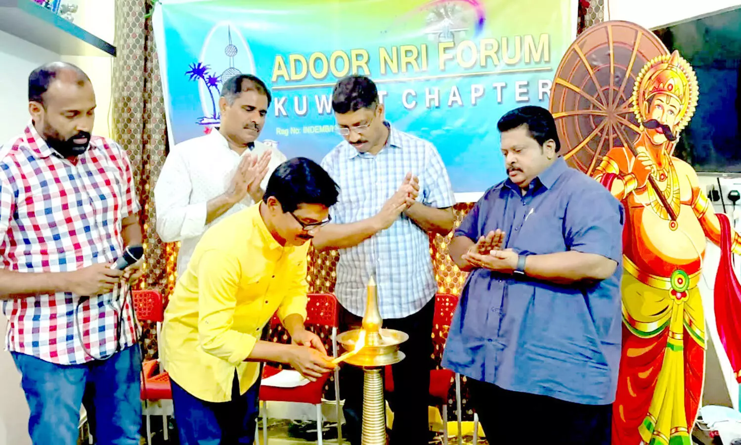 അടൂർ എൻ.ആർ.​െഎ ഫോറം നിറക്കൂട്ട് ചിത്രകലാ മത്സരം