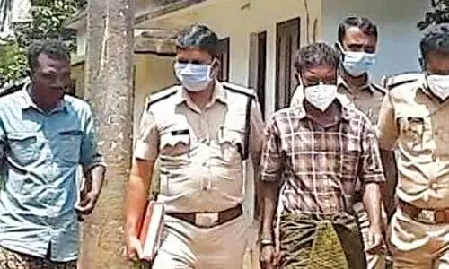 ക്ഷേത്രപരിസരത്തെ ചന്ദനമോഷണം; രണ്ടുപേർ പിടിയിൽ