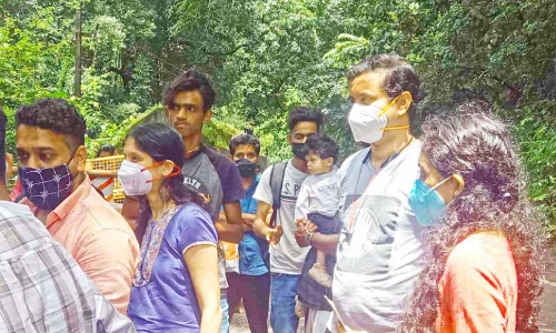 കർണാടകയിലേക്കുള്ള യാത്രാനിയന്ത്രണം നീട്ടി