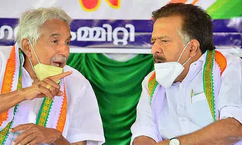 Ommenchandy, ramesh chennithala Ommenchandy, ramesh chennithala