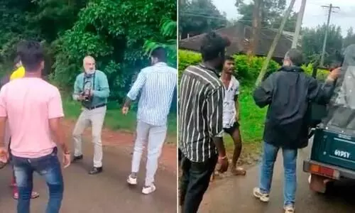 Tiger Conservationist and Friend Assaulted In Karnataka