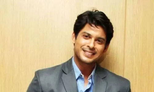 എന്തിനിത്ര നേരത്തെ പോയി? സിദ്ധാർഥ്​ ശുക്ലയുടെ വിയോഗം വിശ്വസിക്കാനാവാതെ ബോളിവുഡ്​