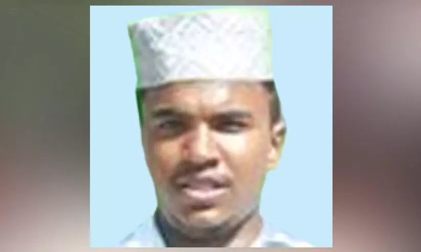 ബ​സി​ടി​ച്ച് ബൈ​ക്ക് യാ​ത്രി​ക​നായ മ​ദ്റ​സ അ​ധ്യാ​പ​കൻ മ​രി​ച്ചു