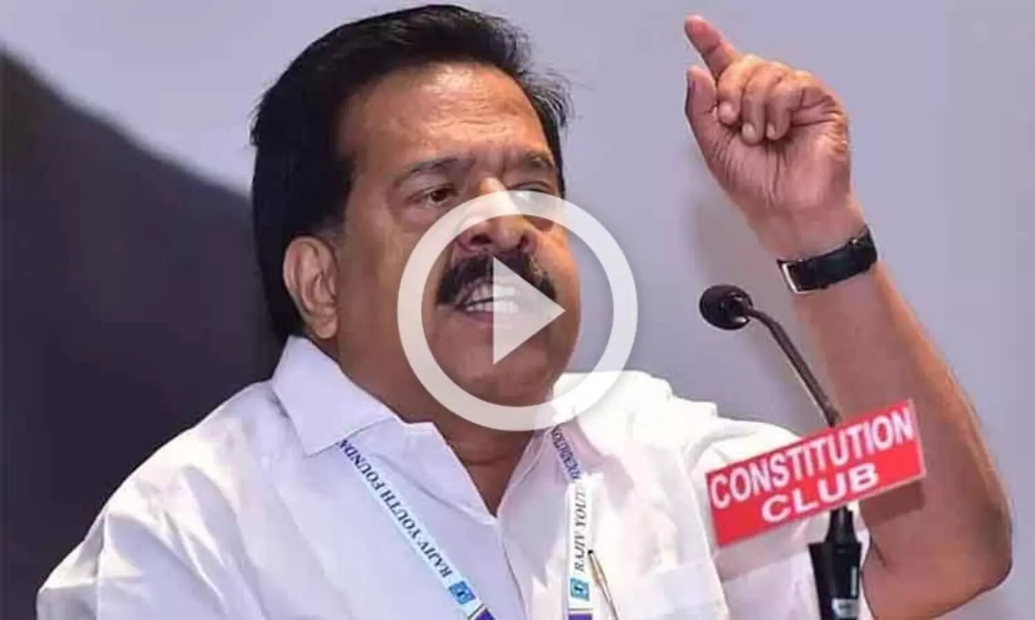 ഉമ്മൻ ചാണ്ടിയെ മാറ്റിനിർത്താൻ ആർക്കും കഴിയില്ല