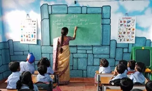 എയ്​ഡഡ്​ നിയമനങ്ങൾക്കായി റിക്രൂട്ട്​മെൻറ്​ ബോർഡ്​ വേണമെന്ന്​ ശ​മ്പ​ള ക​മീ​ഷ​ൻ ശി​പാ​ർ​ശ