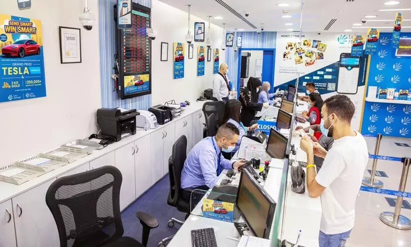 ലുലു എക്സ്ചേഞ്ച് സെൻറ് സ്മാര്ട്, വിന് സ്മാര്ട് രണ്ടാം പതിപ്പ് പുറത്തിറക്കി ലുലു എക്സ്ചേഞ്ച് സെൻറ് സ്മാര്ട്, വിന് സ്മാര്ട് രണ്ടാം പതിപ്പ് പുറത്തിറക്കി