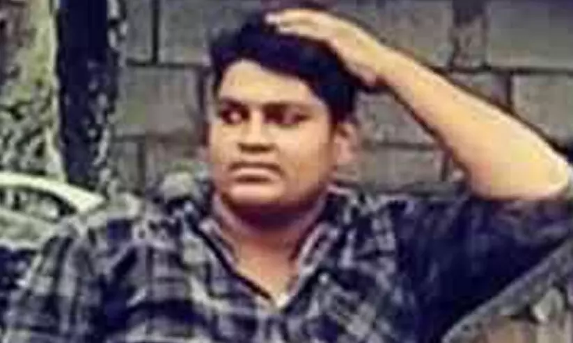 വാര്ഡ് മെമ്പറെ കമ്പി കൊണ്ട് അടിച്ച് മുറിവേല്പ്പിച്ച പ്രതികളില് ഒരാള് പിടിയില് വാര്ഡ് മെമ്പറെ കമ്പി കൊണ്ട് അടിച്ച് മുറിവേല്പ്പിച്ച പ്രതികളില് ഒരാള് പിടിയില്