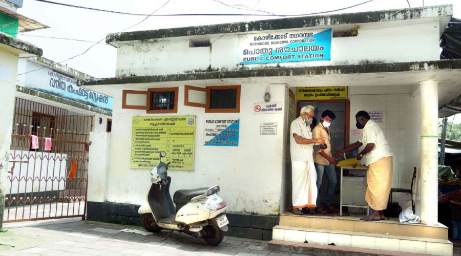 പാളയം മാർക്കറ്റും ഈ സുന്ദര നഗരത്തിെൻറ ഹൃത്തടത്തിലാണ് പാളയം മാർക്കറ്റും ഈ സുന്ദര നഗരത്തിെൻറ ഹൃത്തടത്തിലാണ്