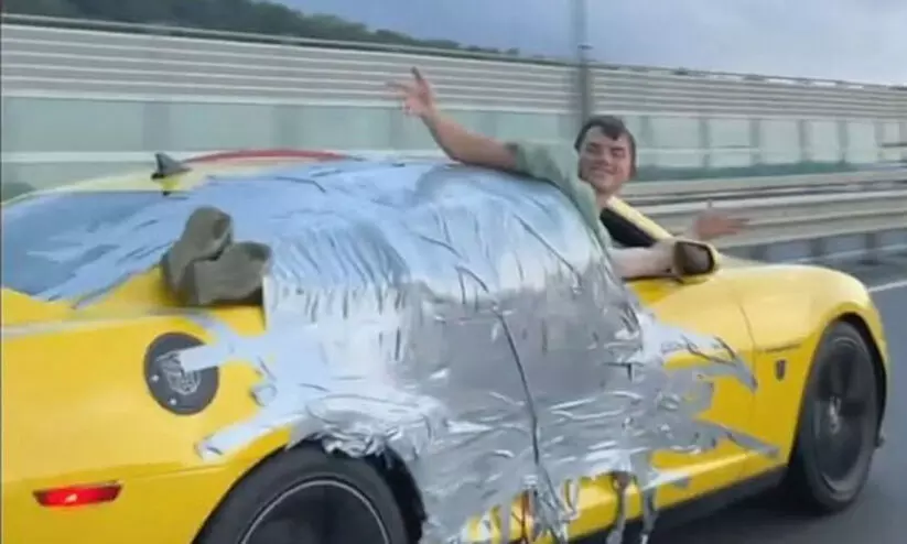 tape speed car russian vlogger