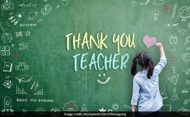 എൻെറ ടീച്ചർ  സ്​നേഹം പകരുന്ന ഗുരുക്കന്മാർ