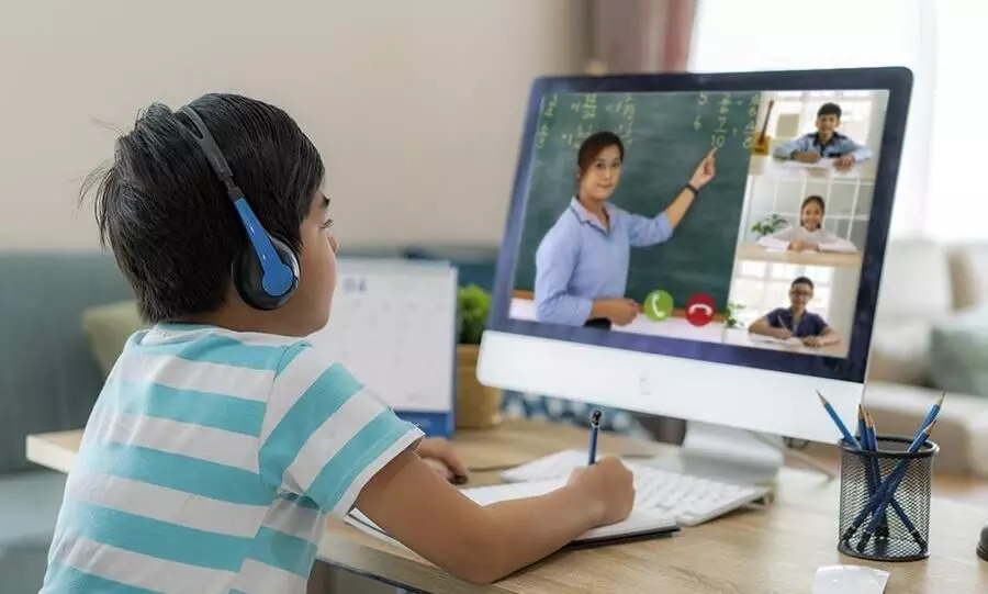 ക്ലാസ്റൂം സങ്കൽപങ്ങൾ അട്ടിമറിച്ച കൊറോണ