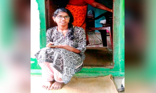 തോ​ട്ടം തൊ​ഴി​ലാ​ളി​യാ​യി, അ​ധ്യാ​പി​ക​യാ​യി; ഇ​നി സി​വി​ൽ സ​ർ​വി​സ്