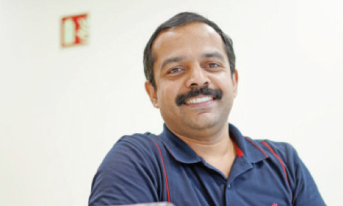 വെ​റും മാ​ഷ​ല്ല, യൂ​ട്യൂ​ബ​ർ മു​ജീ​ബ് മാ​ഷ്