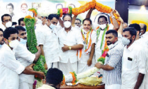 കാസർകോട് ഡി.സി.സി പ്രസിഡൻറായി പി.കെ.ഫൈസൽ ചുമതലയേറ്റു