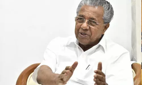 അടുക്കളപ്പണി സ്‌ത്രീകൾ ചെയ്യേണ്ടതാണെന്ന പൊതുബോധം മാറണം -മുഖ്യമന്ത്രി