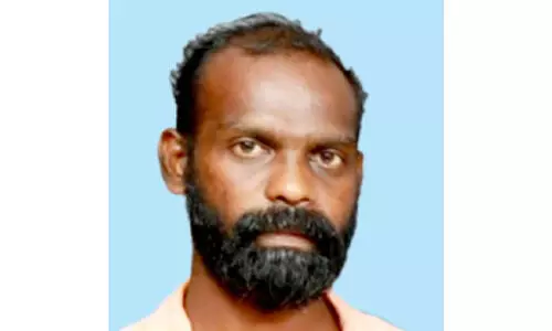 സാ​മ്പ​ത്തി​ക പ്ര​തി​സ​ന്ധി​: ലൈ​റ്റ്‌ ആ​ൻ​ഡ് സൗ​ണ്ട്‌​സ് ജീ​വ​ന​ക്കാ​ര​ൻ ജീ​വ​നൊ​ടു​ക്കി