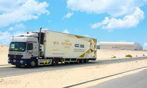 ച​ര​ക്കു​വാ​ഹ​ന​ങ്ങ​ളു​ടെ ക​സ്​​റ്റം​സ്​ ക്ലി​യ​റ​ൻ​സ്​ സ​മ​യം 52 മി​നി​റ്റാ​യി കു​റ​ഞ്ഞു